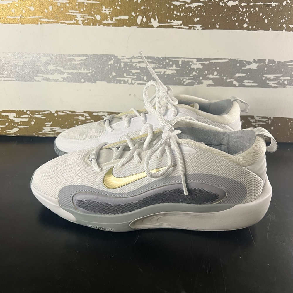Nike Isofly